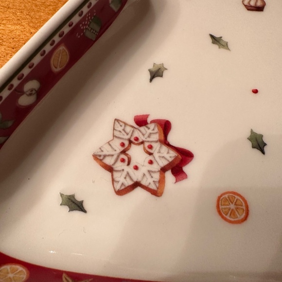 Villeroy and Boch Christmas 🎄 star shaped platter with original box 14.5 in HTF - Picture 6 of 6